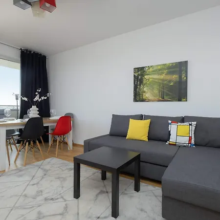 Modern With A Balcony And 2 Parking Spaces By Renters 바르샤바
