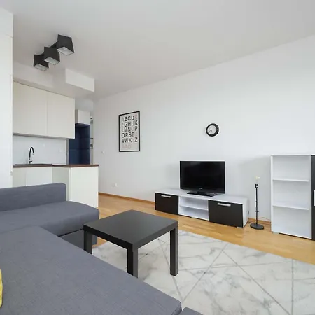 Modern With A Balcony And 2 Parking Spaces By Renters * 바르샤바
